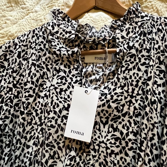 Roma Black and White Long Sleeve Maxi Dress - Picture 2 of 2